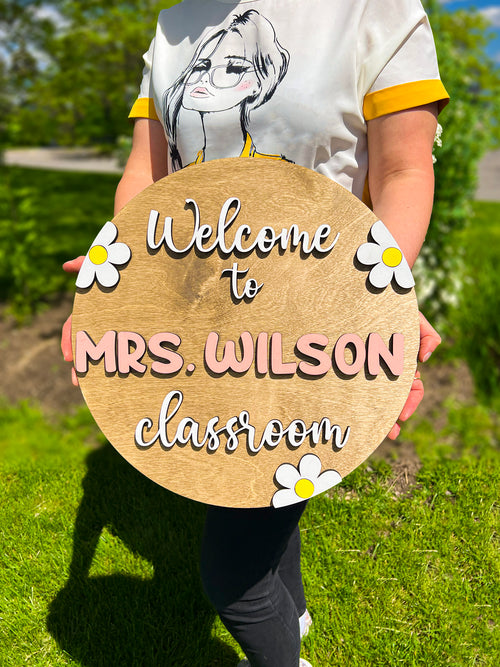 Teacher name sign Teacher appreciation gift round teacher sign Door hanger Teacher door sign Classroom door sign Teacher Christmas Gift